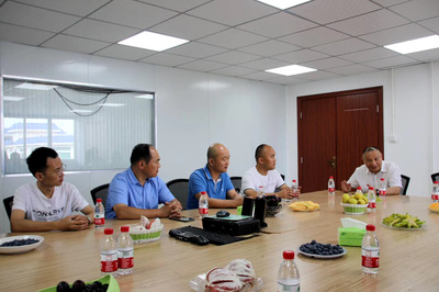 臨沂恒安勞動(dòng)保護(hù)用品代表團(tuán)蒞臨我司參觀考察，共筑安全防護(hù)合作新篇章